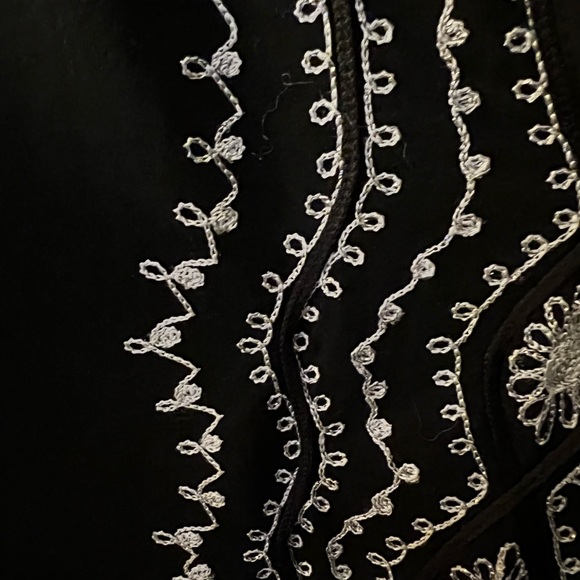 Gently worn, Lucky Brand black tunic. - Picture 4 of 5